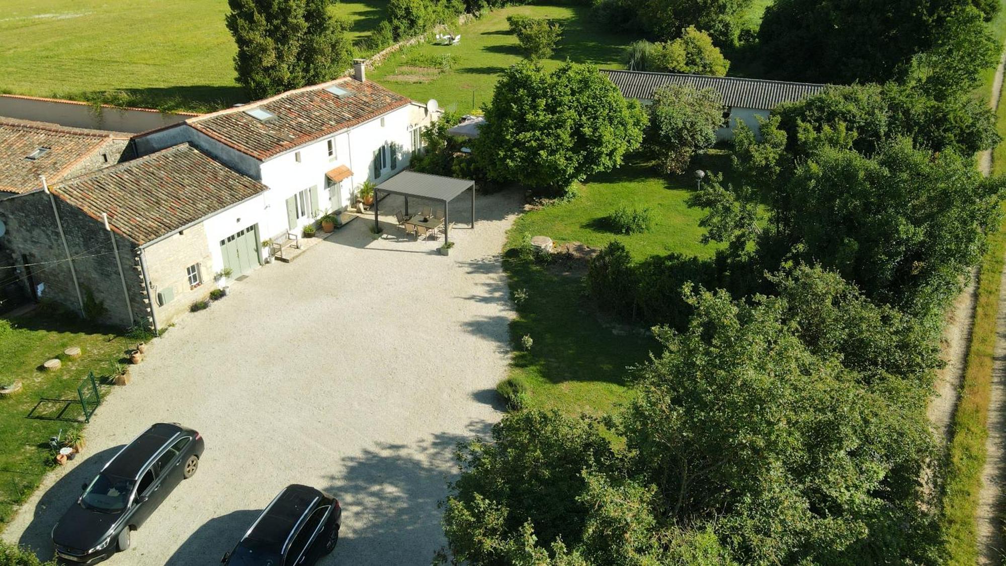 La Ruche Bed & Breakfast Paizay-Naudouin-Embourie Bagian luar foto